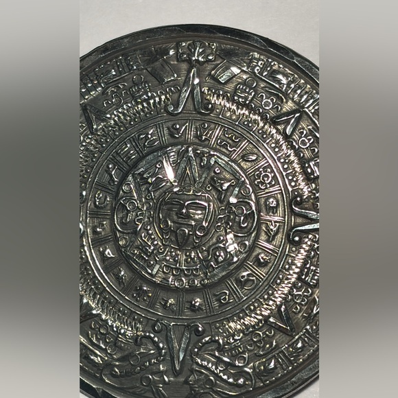 Vintage Mexican Aztec Sun God calendar sterling silver necklace pendant/Brooch - Picture 2 of 9